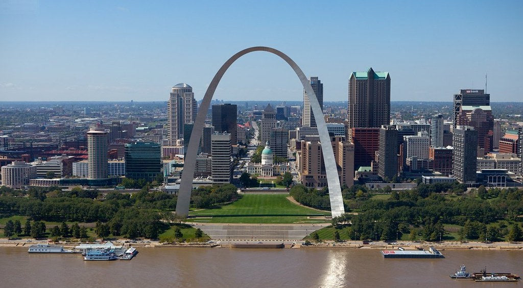 Are Train Horns Legal in Missouri? RSMo 307.170, the "500-Foot Rule," and Aftermarket Installs