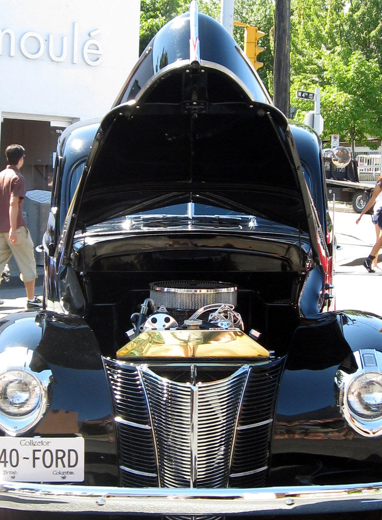 Can You Mount a Train Horn Under the Hood? Engine-Bay Heat Limits for Trumpets, Receivers, and Lithium Packs