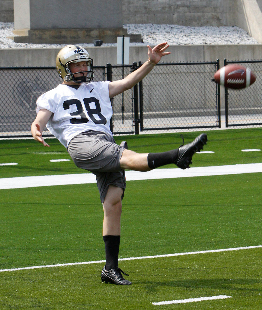 Air Horns for Coaches and Game Day: Practice Signals, Scrimmages, and Stadium Noisemaker Rules