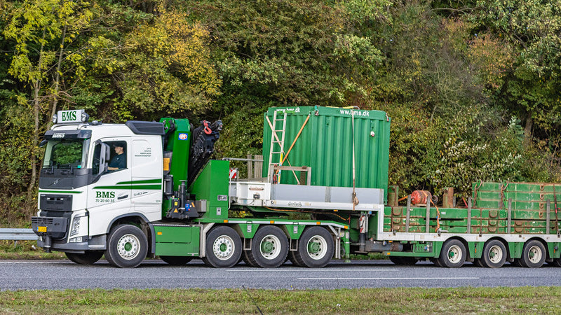 Best Train Horn for Semi Trucks and Big Rigs — Cab Audibility Without Plumbing an Air System