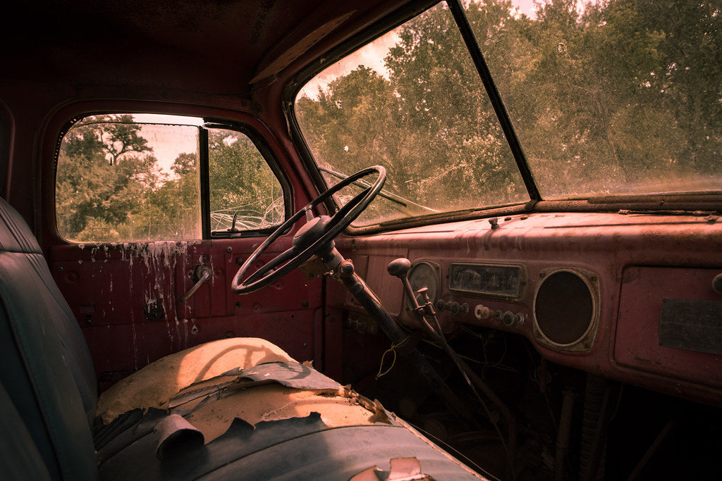 Where to Store a Handheld Train Horn in Your Vehicle — Cab, Console, and Quick-Reach Spots